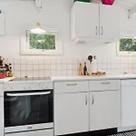 2 Bedroom Cozy In * Allinge-Sandvig