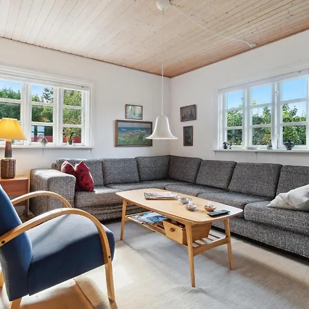 2 Bedroom Cozy In *