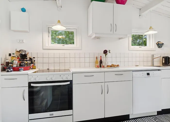 2 Bedroom Cozy In * Allinge-Sandvig