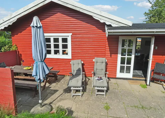 Nyaraló 2 Bedroom Cozy In Allinge-Sandvig