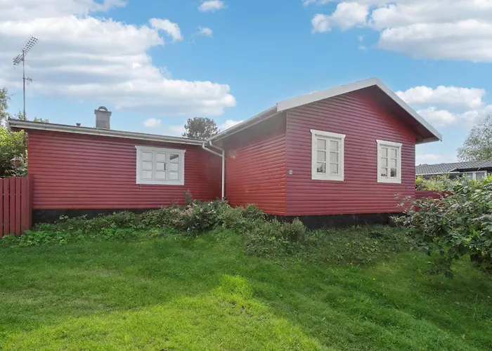 2 Bedroom Cozy In Allinge-Sandvig