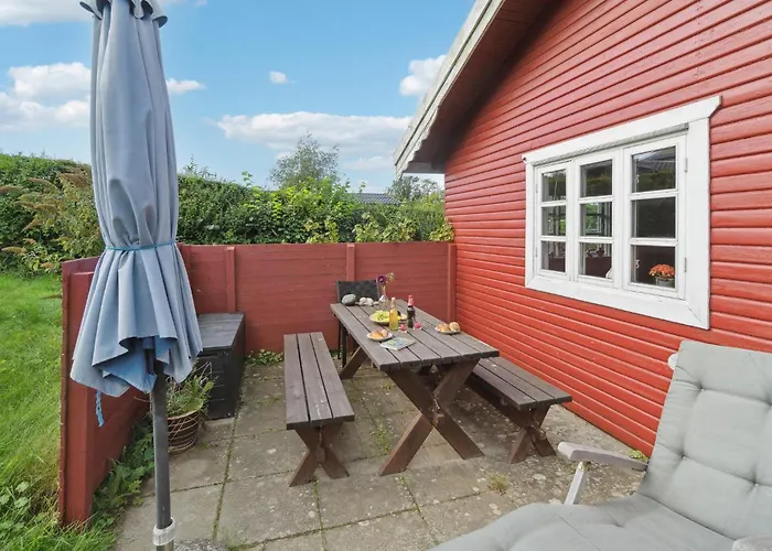 Сasa de vacaciones 2 Bedroom Cozy In Allinge-Sandvig